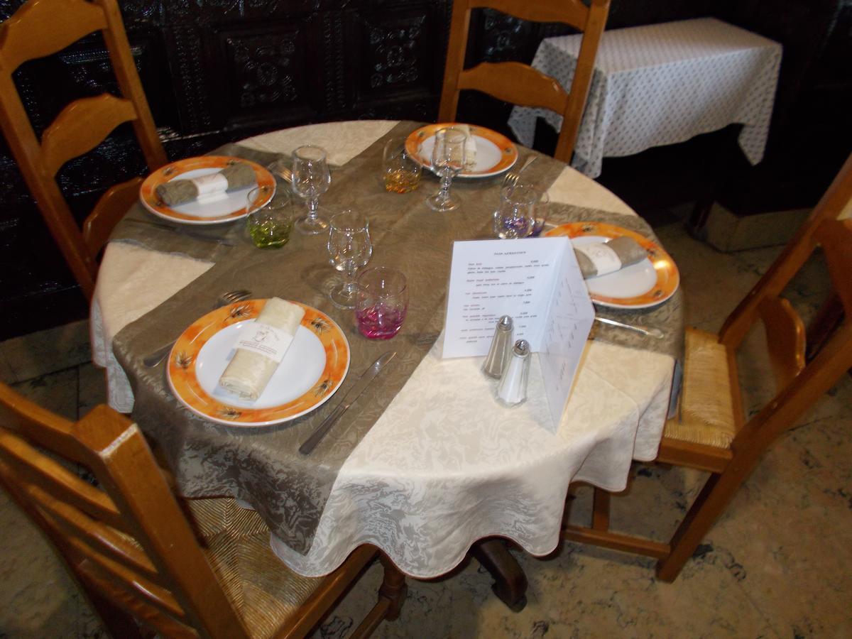 Logis Hotel Restaurant La Chaumiere Tournon-sur-Rhone Exterior foto